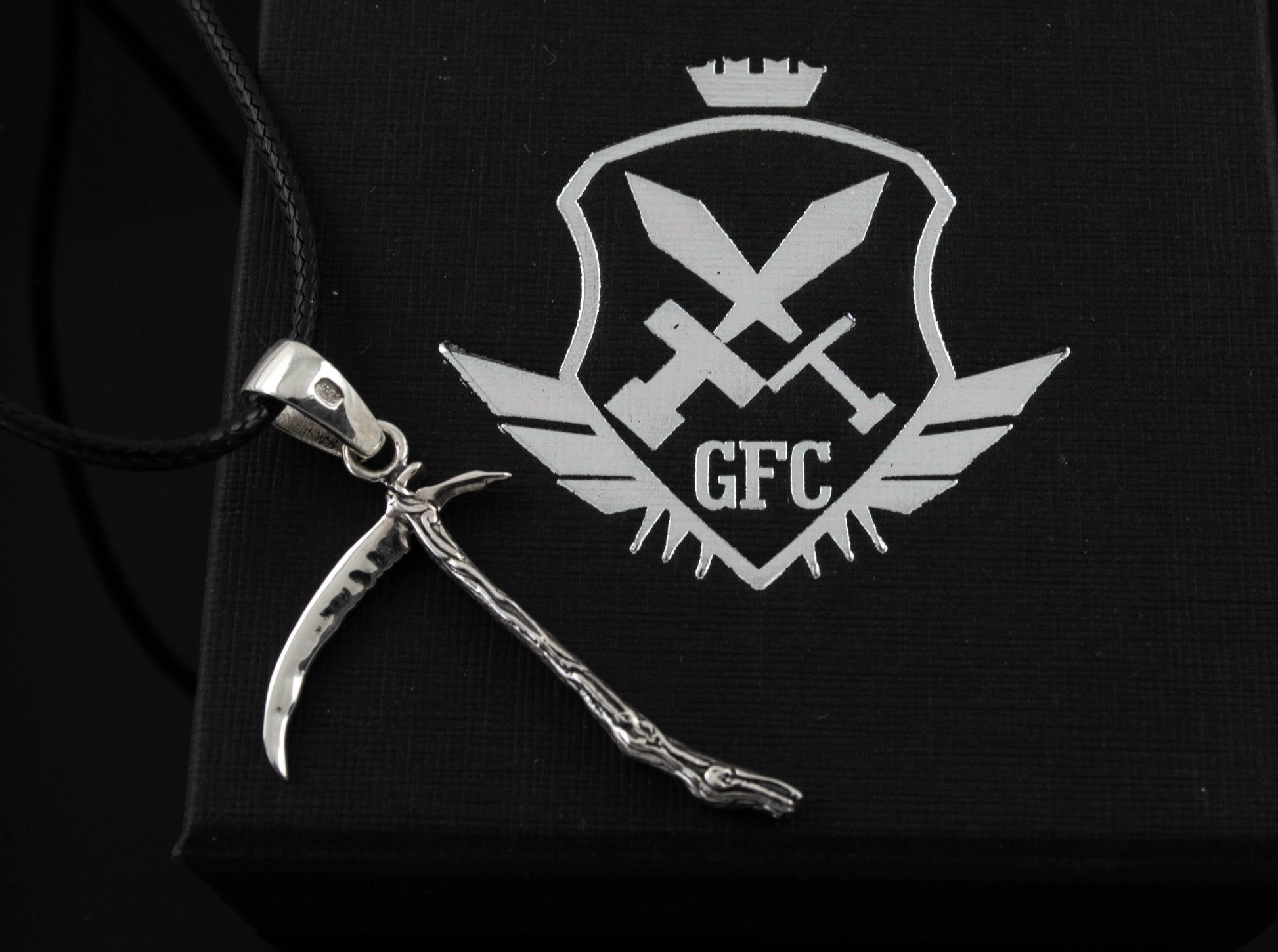 {{jewelry_for_geeks}} - {{ GameFanCraft}} Pendant Silver Gothic Scythe Necklace