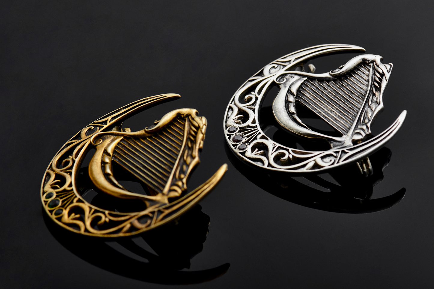 {{jewelry_for_geeks}} - {{ GameFanCraft}} Pin Silver DnD Faerun harpers pin forgotten realms