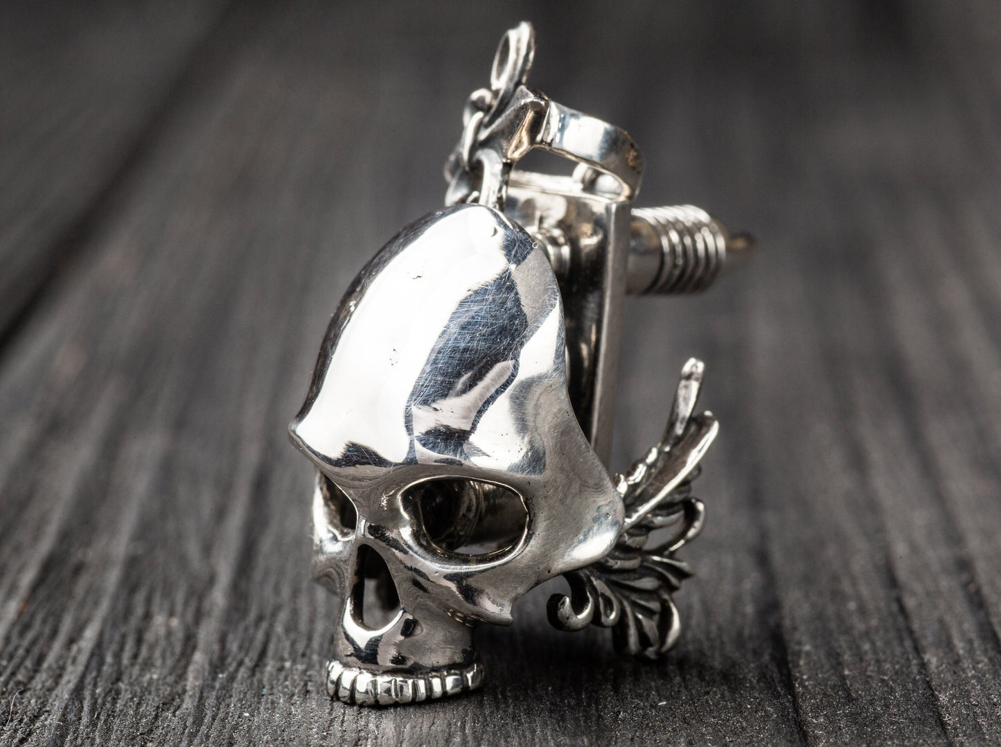 {{jewelry_for_geeks}} - {{ GameFanCraft}} Pendant Silver Tattoo Machine pendant