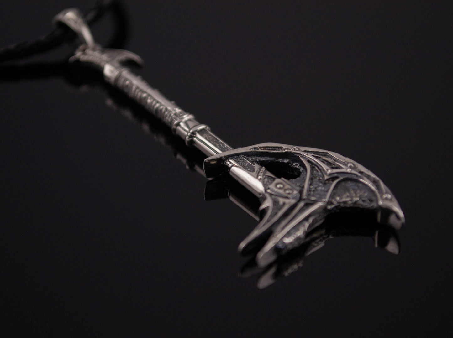 {{jewelry_for_geeks}} - {{ GameFanCraft}} Pendant Brass Daedric Battle Axe Pendant
