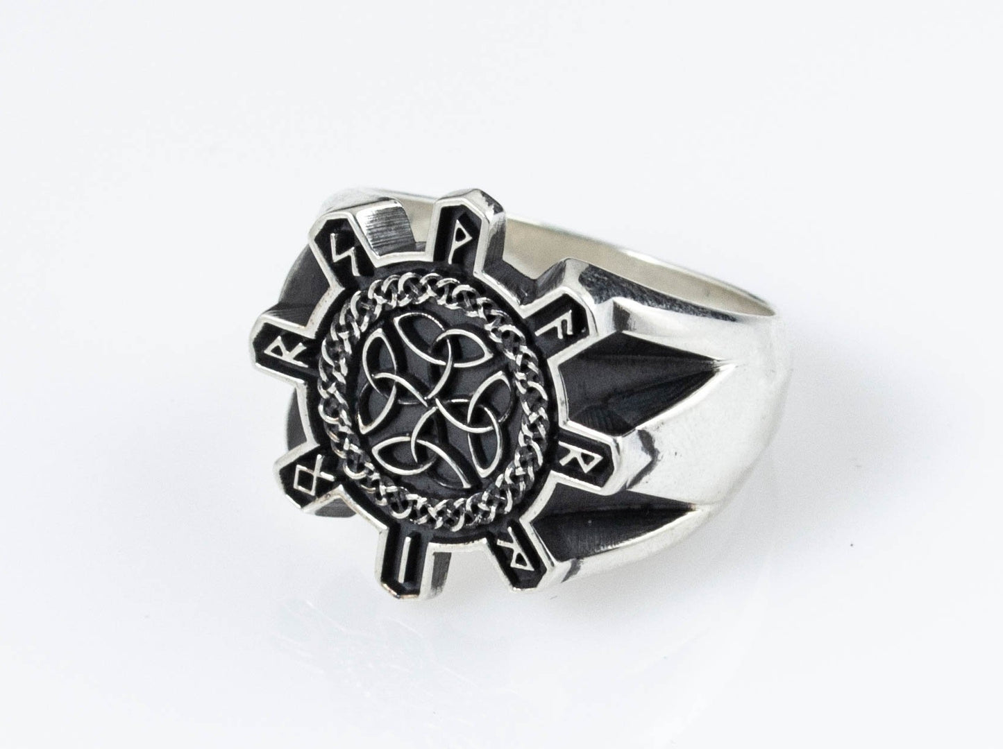 {{jewelry_for_geeks}} - {{ GameFanCraft}} Ring Silver Celtic Runes Ring