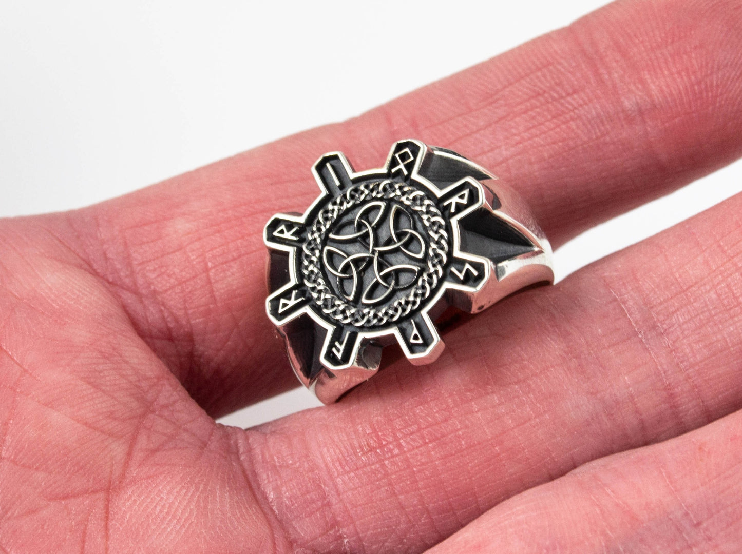{{jewelry_for_geeks}} - {{ GameFanCraft}} Ring Silver Celtic Runes Ring