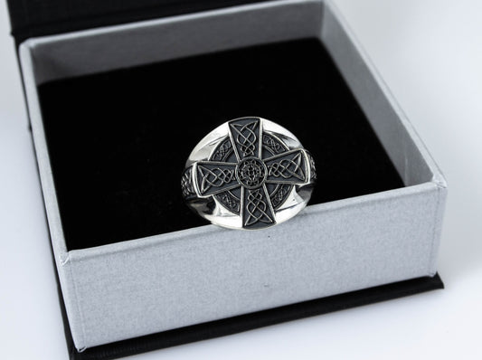 {{jewelry_for_geeks}} - {{ GameFanCraft}} Ring Silver Celtic Triquetra Cross Ring