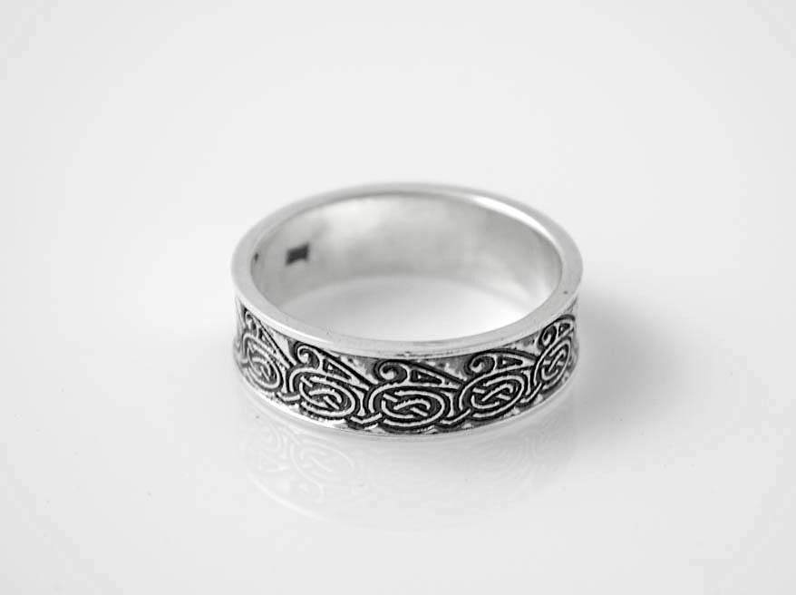 {{jewelry_for_geeks}} - {{ GameFanCraft}} Ring Silver Scandinavian ring with dark sea waves