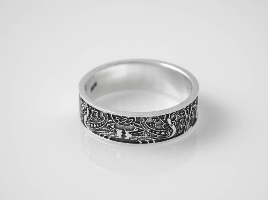 {{jewelry_for_geeks}} - {{ GameFanCraft}} Ring Silver Scandinavian ring with guarding symbols