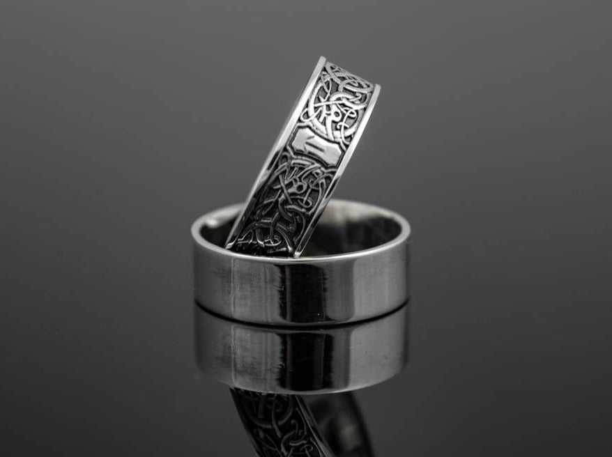 {{jewelry_for_geeks}} - {{ GameFanCraft}} Ring Silver Scandinavian ring with a rune Tiwaz