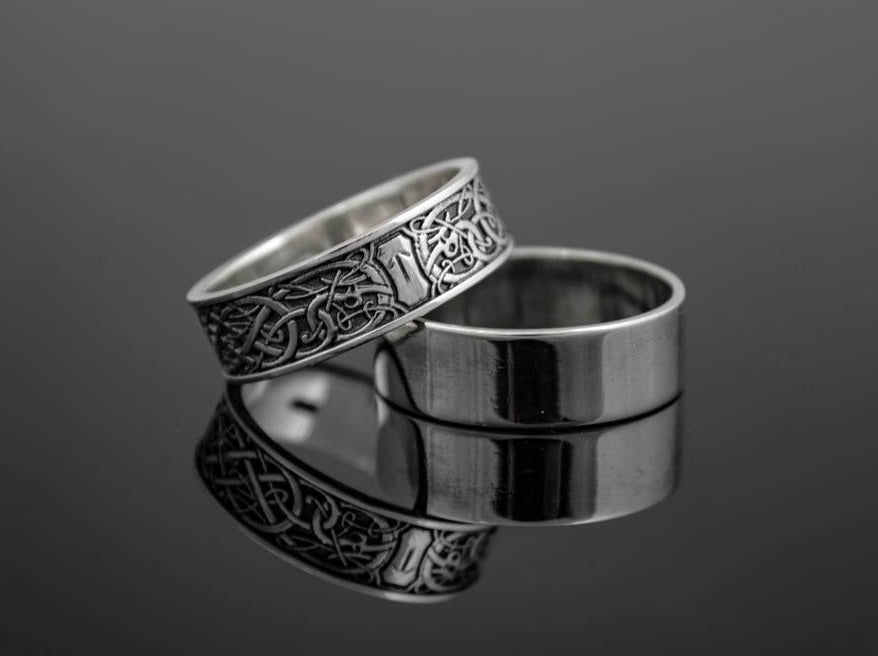 {{jewelry_for_geeks}} - {{ GameFanCraft}} Ring Silver Scandinavian ring with a rune Tiwaz