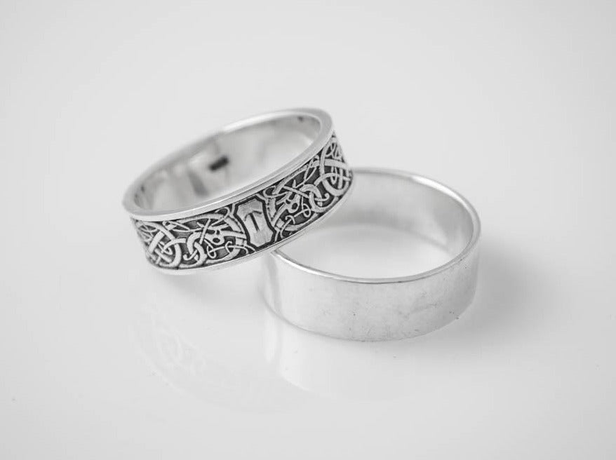 {{jewelry_for_geeks}} - {{ GameFanCraft}} Ring Silver Scandinavian ring with a rune Tiwaz