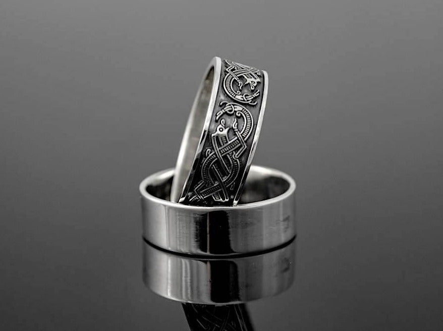 {{jewelry_for_geeks}} - {{ GameFanCraft}} Ring Silver Scandinavian ring with sea monsters