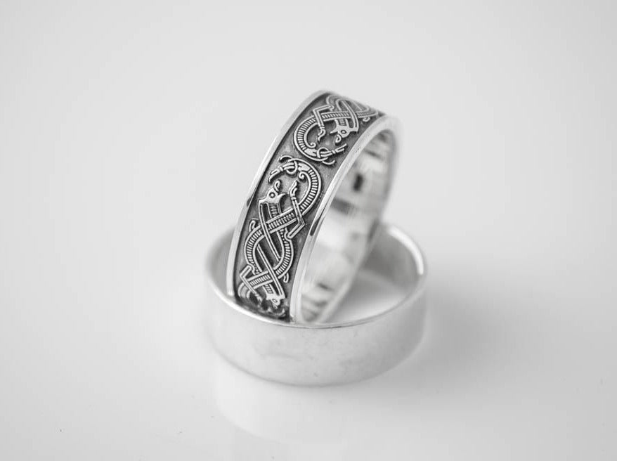 {{jewelry_for_geeks}} - {{ GameFanCraft}} Ring Silver Scandinavian ring with sea monsters