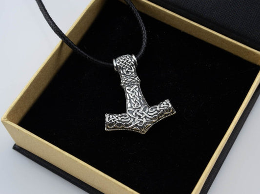{{jewelry_for_geeks}} - {{ GameFanCraft}} Pendant Silver Thor's Hammer (Mjolnir) Pendant