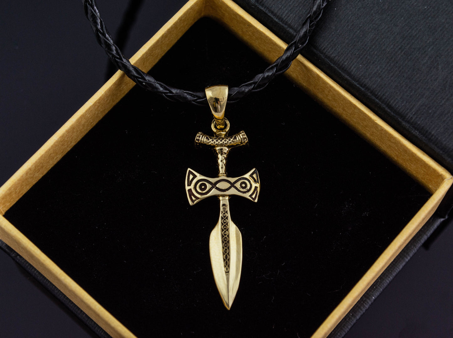 {{jewelry_for_geeks}} - {{ GameFanCraft}} Pendant Brass Amulet of Talos Pendant from TES World