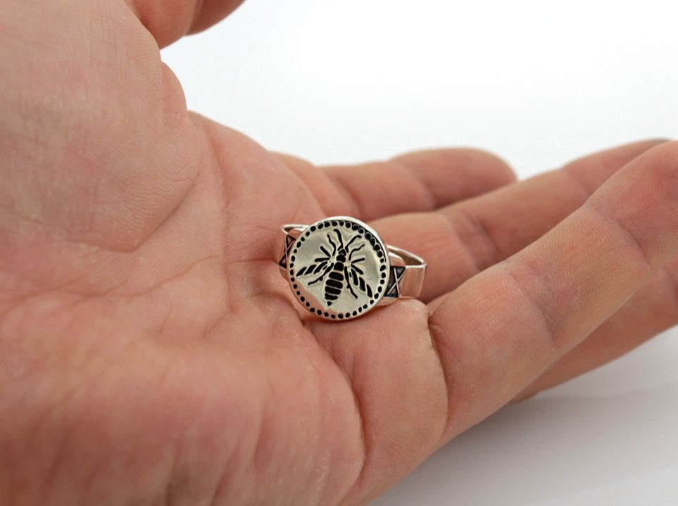 {{jewelry_for_geeks}} - {{ GameFanCraft}} Ring Silver Dark Souls Hornet Ring