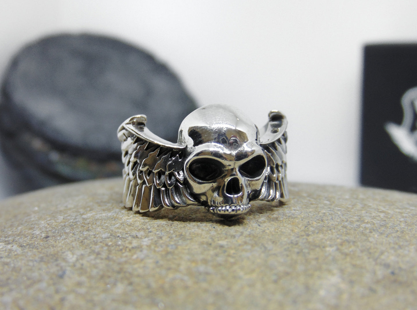 {{jewelry_for_geeks}} - {{ GameFanCraft}} Ring Silver Winged skull ring