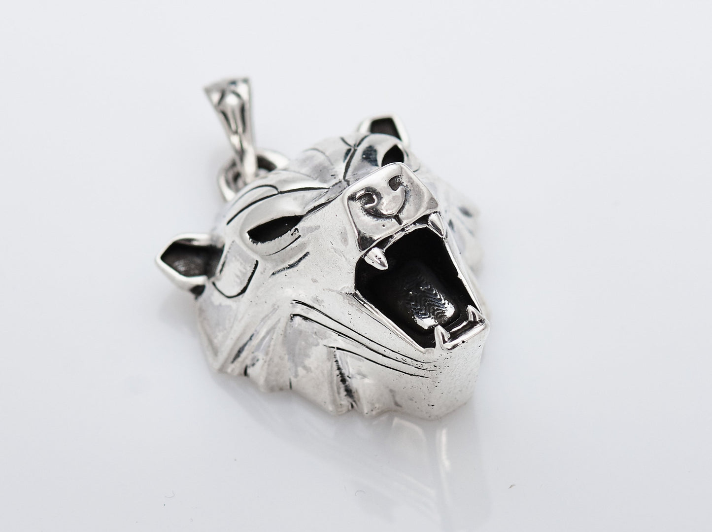 {{jewelry_for_geeks}} - {{ GameFanCraft}} Pendant Witcher Pendant the School of Bear
