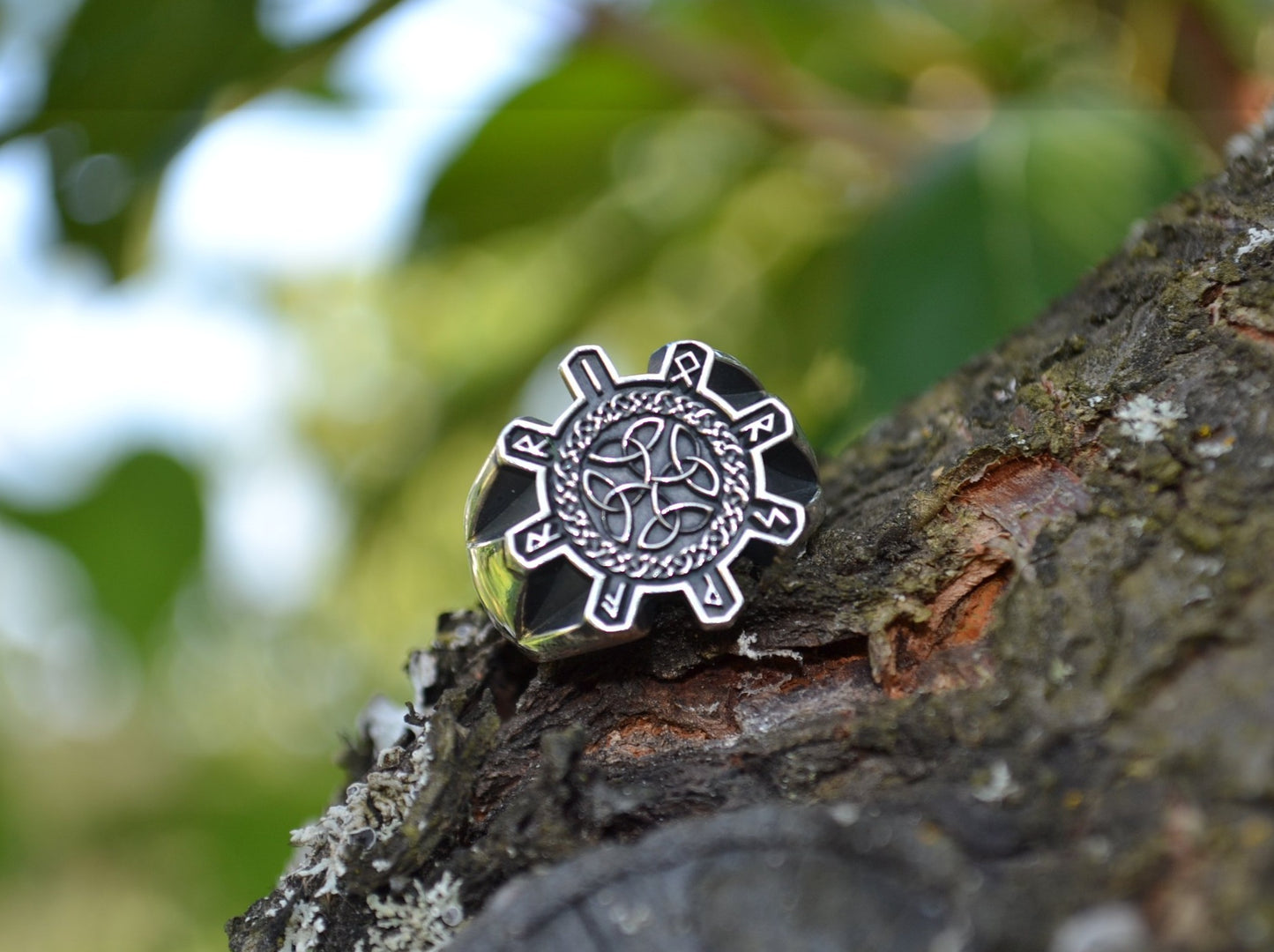 {{jewelry_for_geeks}} - {{ GameFanCraft}} Ring Silver Celtic Runes Ring