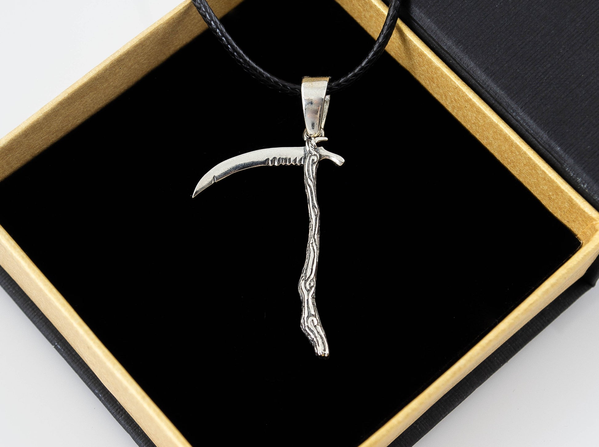{{jewelry_for_geeks}} - {{ GameFanCraft}} Pendant Silver Gothic Scythe Necklace