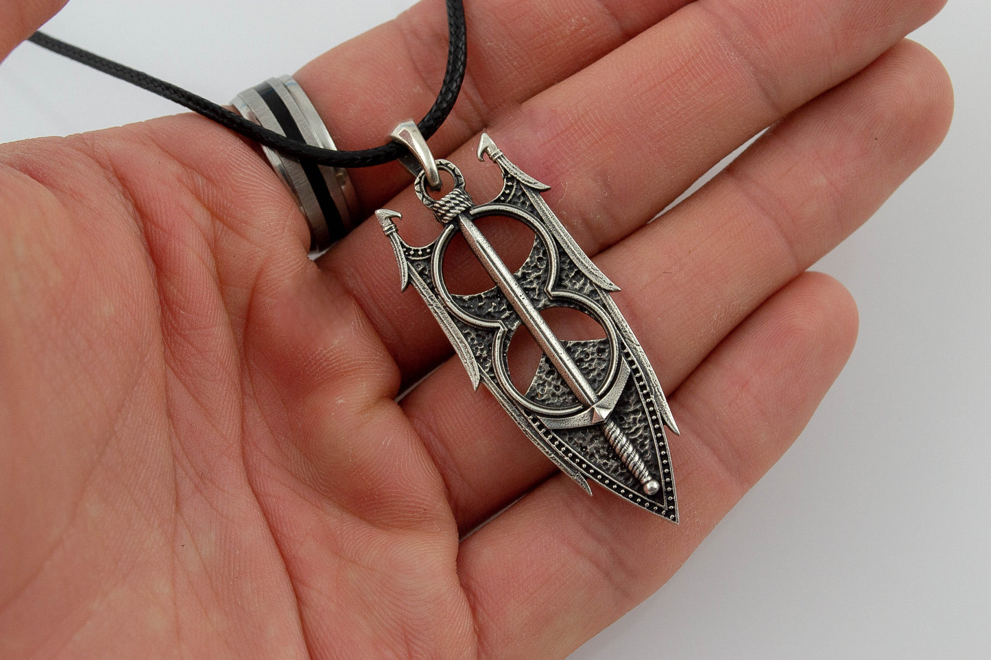 {{jewelry_for_geeks}} - {{ GameFanCraft}} Pendant Brass Elder Scrolls Amulet of Akatosh Pendant