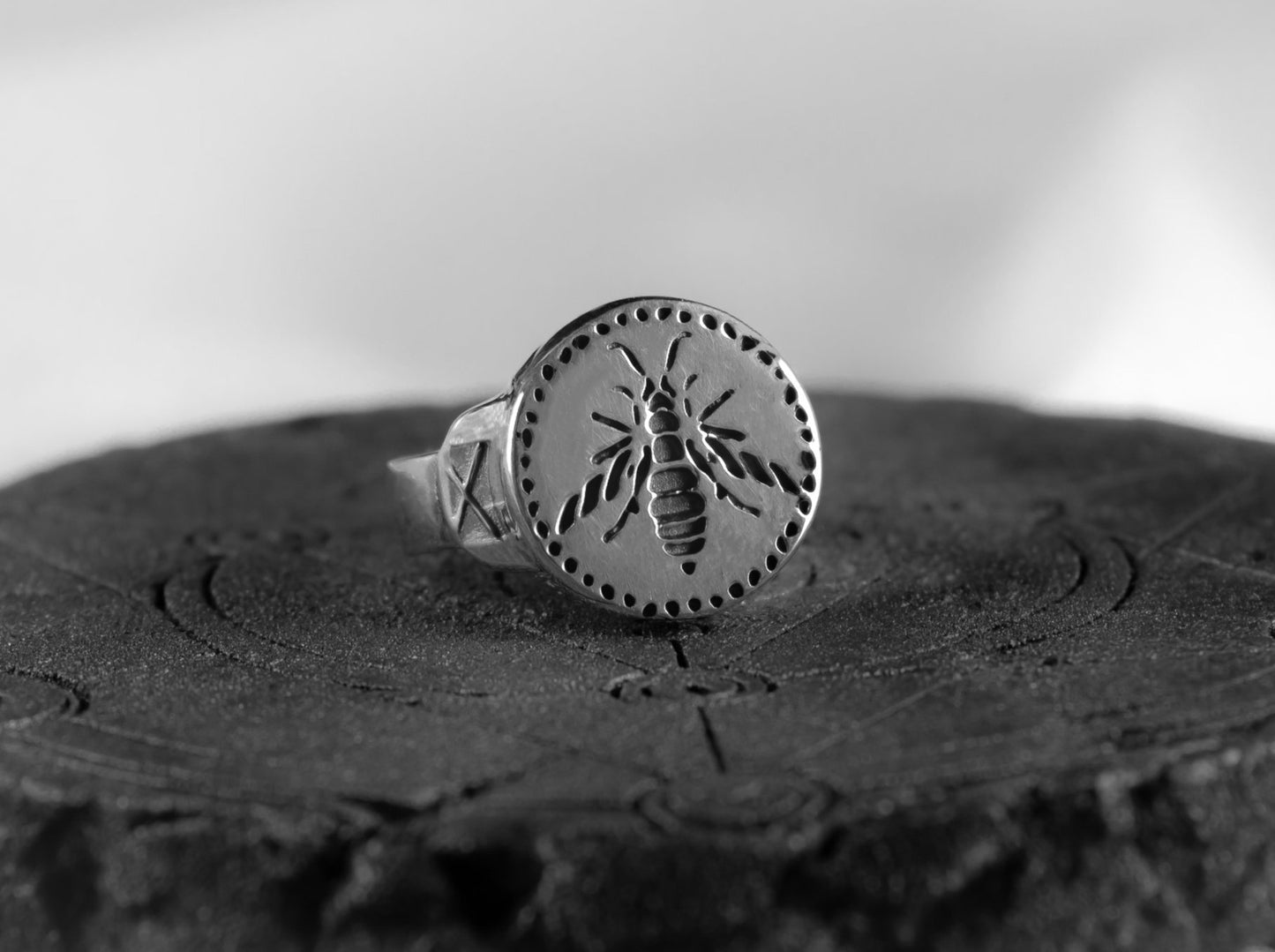 {{jewelry_for_geeks}} - {{ GameFanCraft}} Ring Silver Dark Souls Hornet Ring