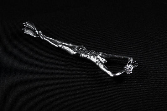 {{jewelry_for_geeks}} - {{ GameFanCraft}} Pendant Silver Bloodborne Hanged Man Hunter's Mark Necklace