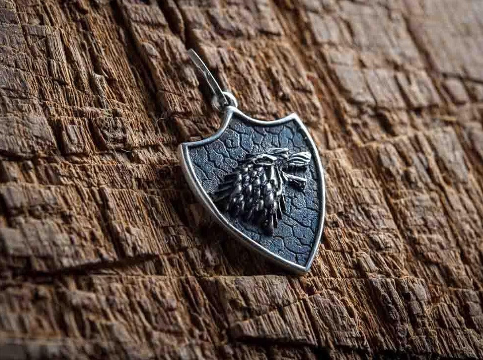 {{jewelry_for_geeks}} - {{ GameFanCraft}} Pendant Brass House Stark Wolf Head Pendant