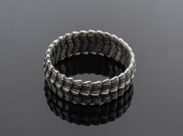 {{jewelry_for_geeks}} - {{ GameFanCraft}} Ring Silver Targaryen House Dragon Scales ring