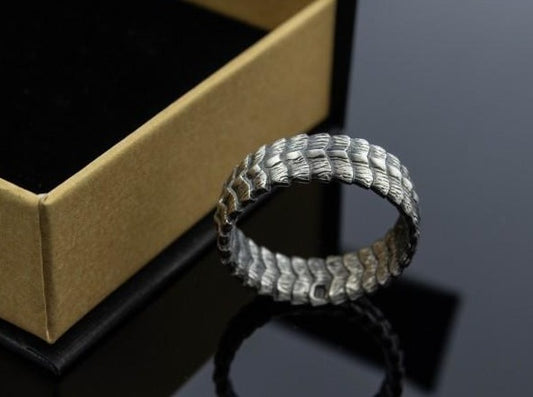 {{jewelry_for_geeks}} - {{ GameFanCraft}} Ring Silver Targaryen House Dragon Scales ring