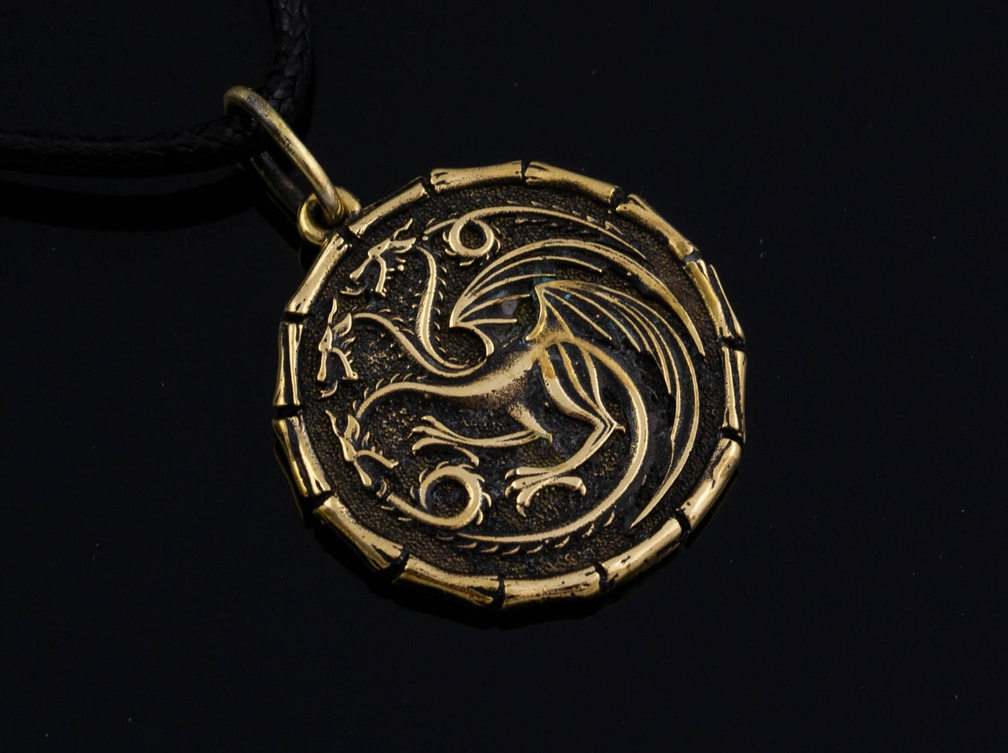 {{jewelry_for_geeks}} - {{ GameFanCraft}} Pendant Brass House Targaryen Dragon Pendant