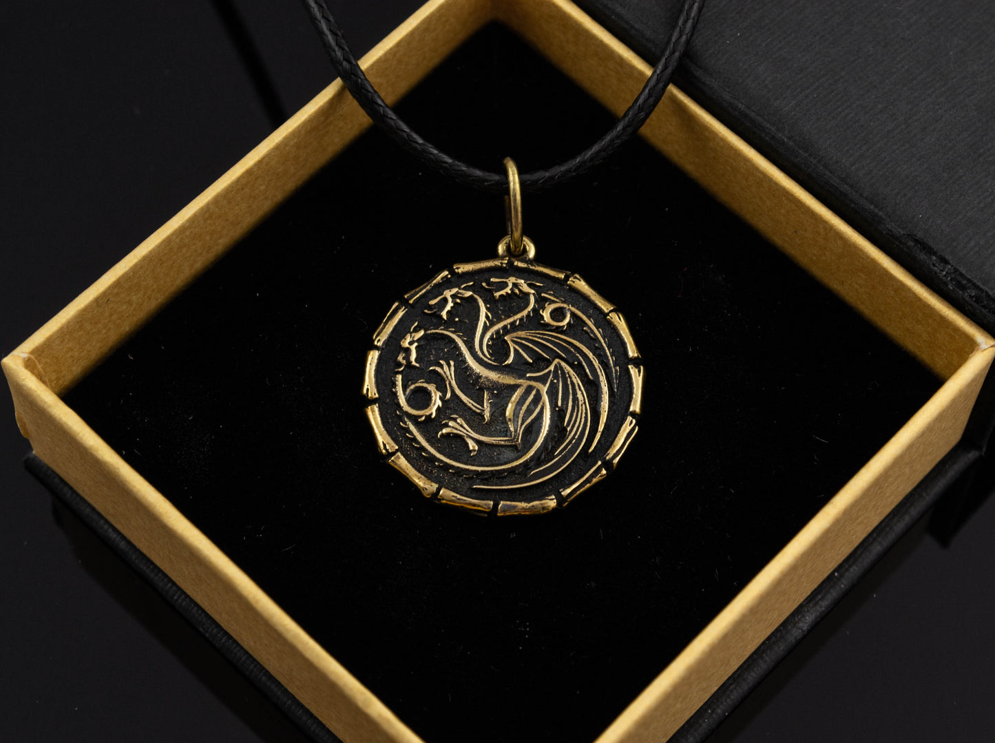 {{jewelry_for_geeks}} - {{ GameFanCraft}} Pendant Brass House Targaryen Dragon Pendant