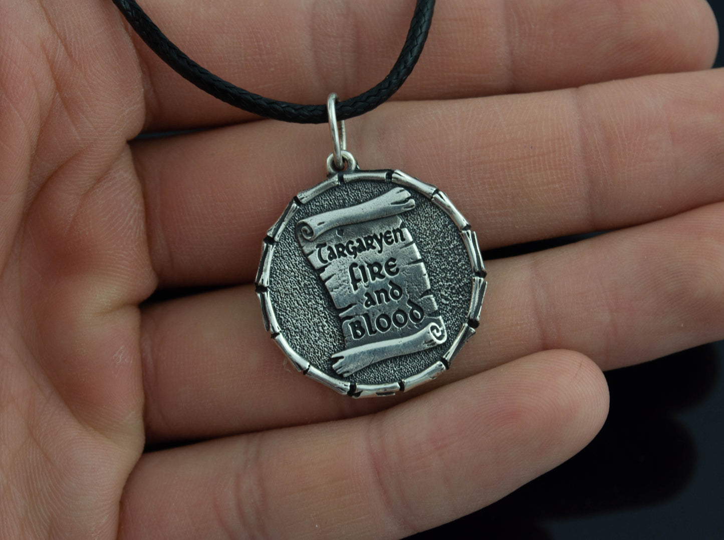 {{jewelry_for_geeks}} - {{ GameFanCraft}} Pendant Brass House Targaryen Dragon Pendant