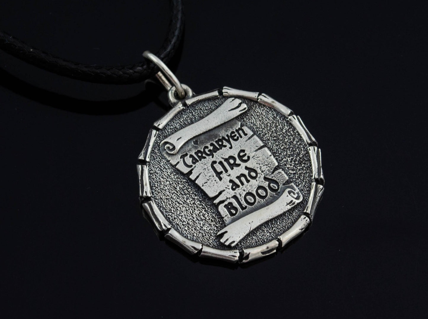 {{jewelry_for_geeks}} - {{ GameFanCraft}} Pendant Brass House Targaryen Dragon Pendant