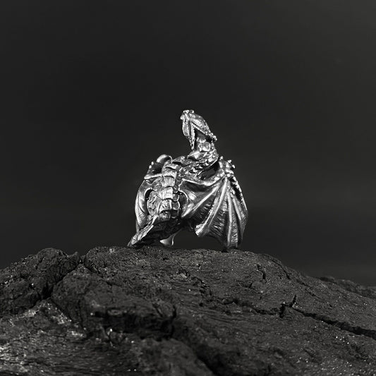 {{jewelry_for_geeks}} - {{ GameFanCraft}} Rings Finder hugging dragon ring