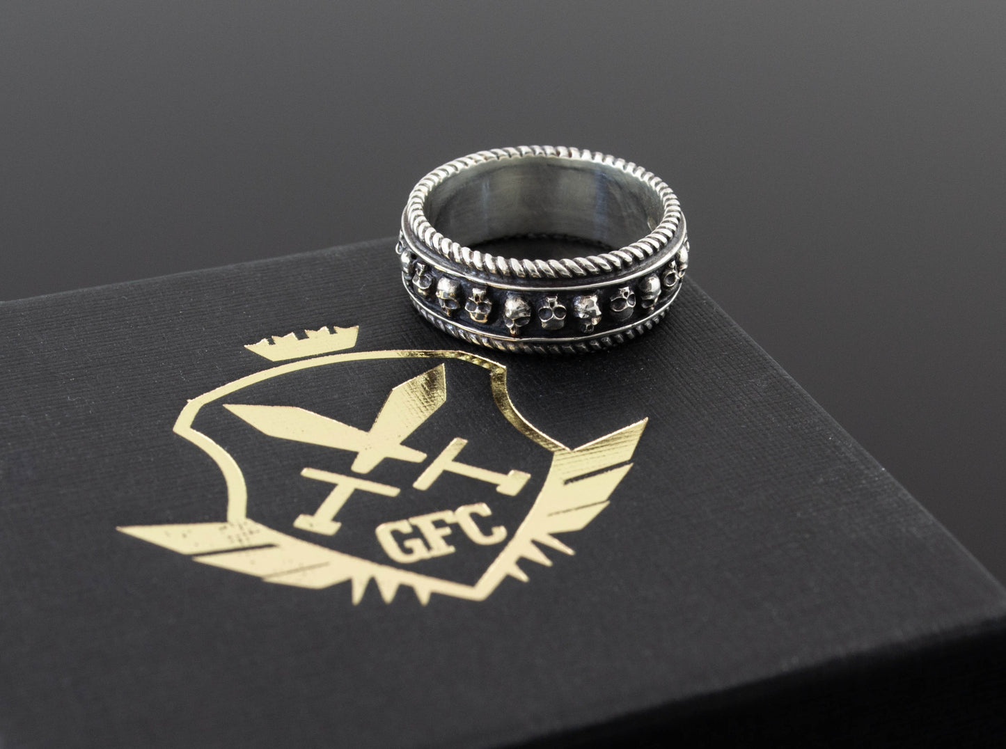{{jewelry_for_geeks}} - {{ GameFanCraft}} Ring Silver Gothic ring with skulls