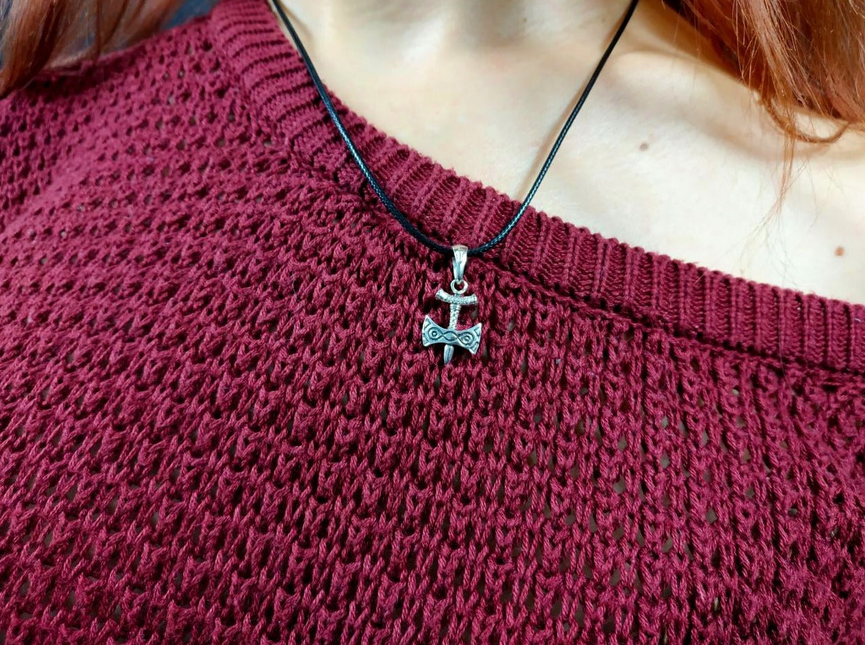 Silver Elder Scrolls Amulet of Talos Hilt Pendant