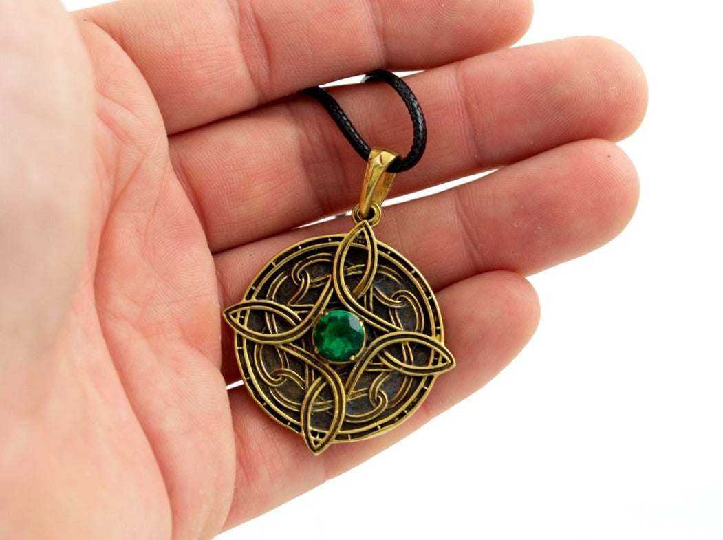 {{jewelry_for_geeks}} - {{ GameFanCraft}} Pendant Brass Amulet of Mara Pendant