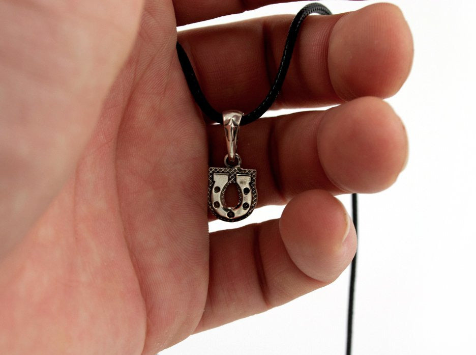 {{jewelry_for_geeks}} - {{ GameFanCraft}} Pendant Silver Map Marker Horseshoe LARP Pendant