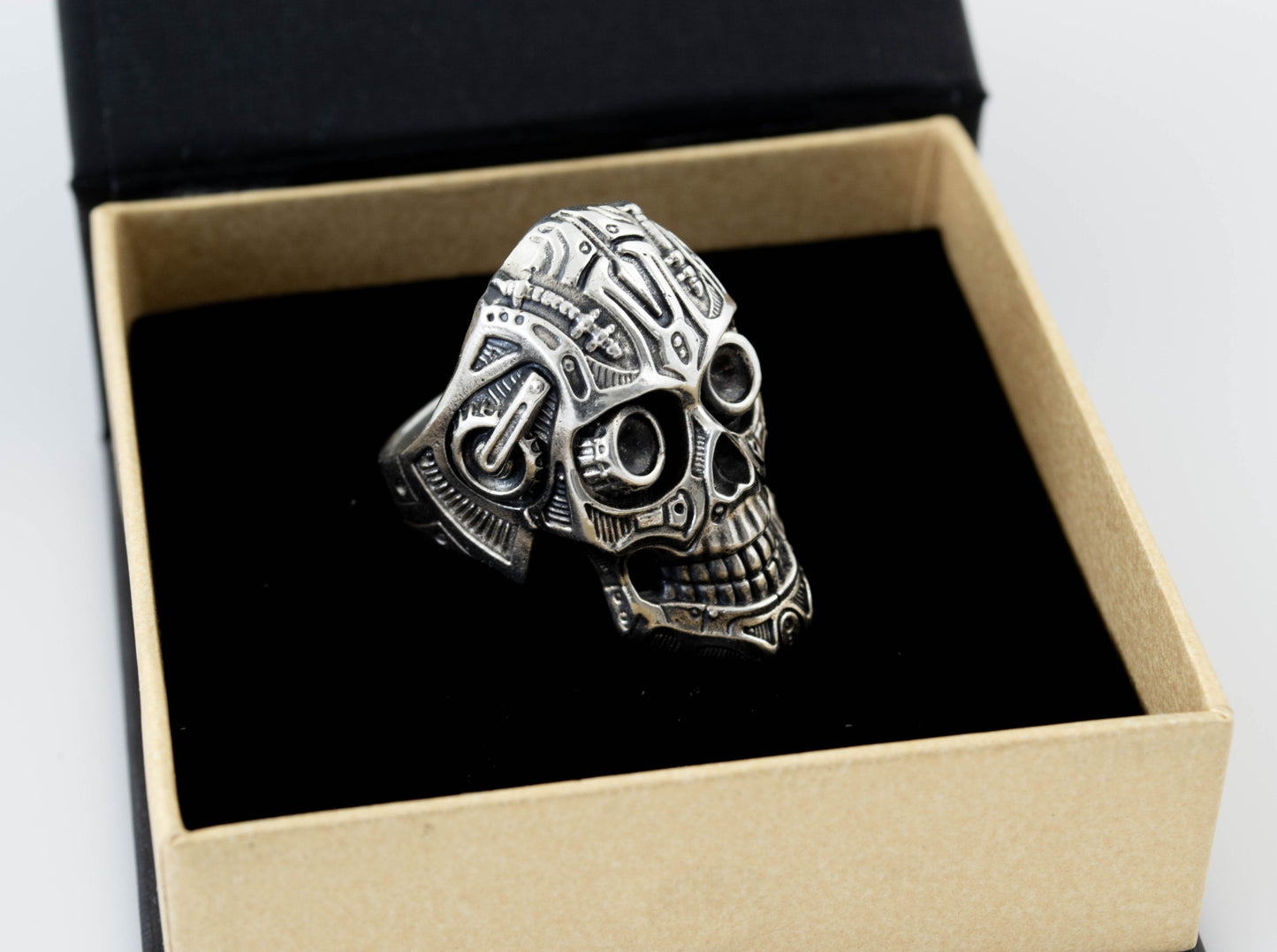 {{jewelry_for_geeks}} - {{ GameFanCraft}} Ring Silver Cyberpunk Smiling Skull Ring