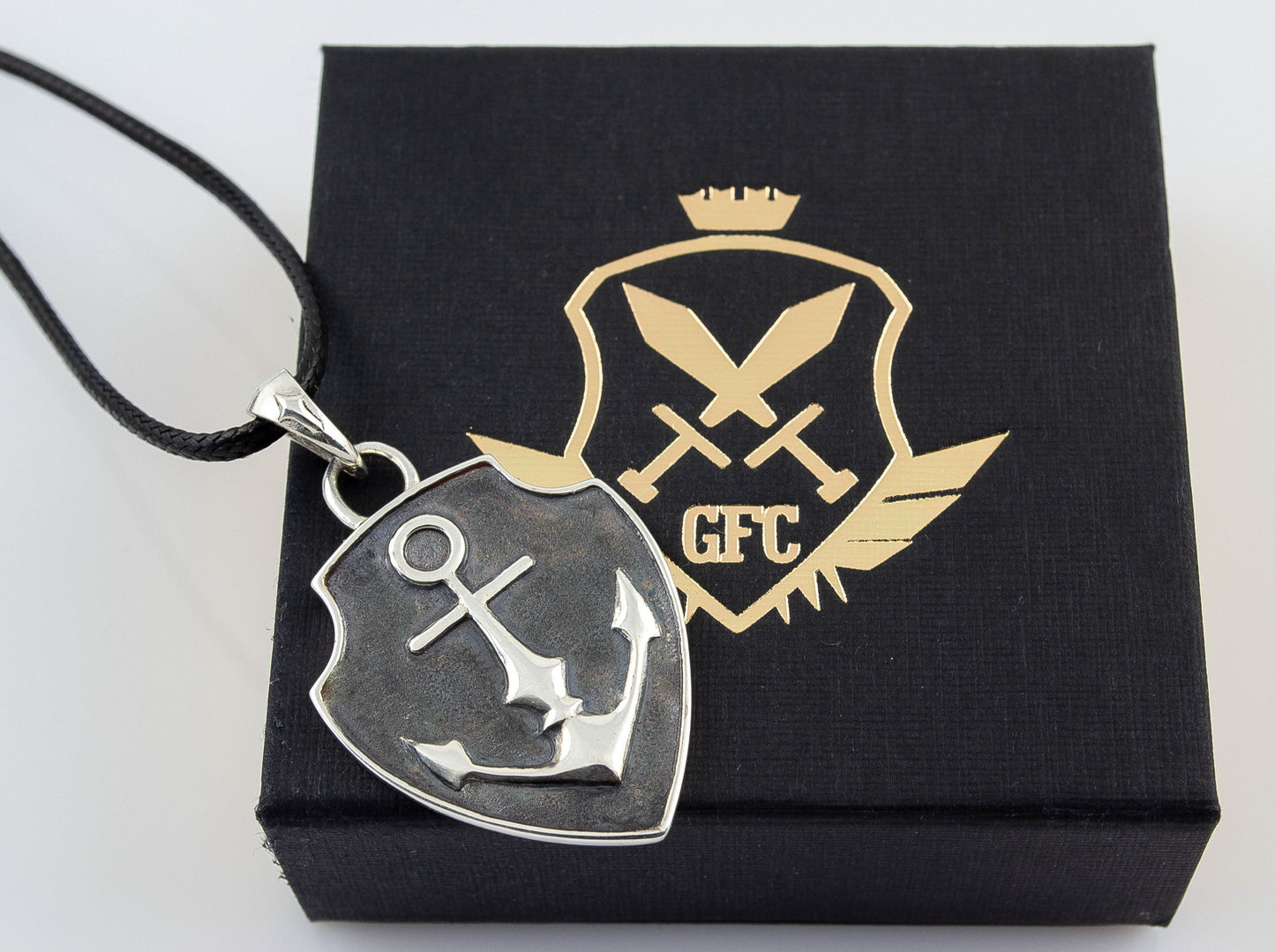 {{jewelry_for_geeks}} - {{ GameFanCraft}} Pendant Silver Jaina Proudmoore Anchor Shield Pendant