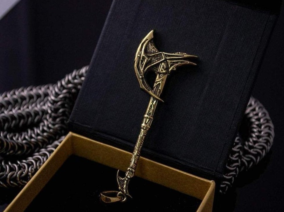 {{jewelry_for_geeks}} - {{ GameFanCraft}} Pendant Brass Daedric Battle Axe Pendant