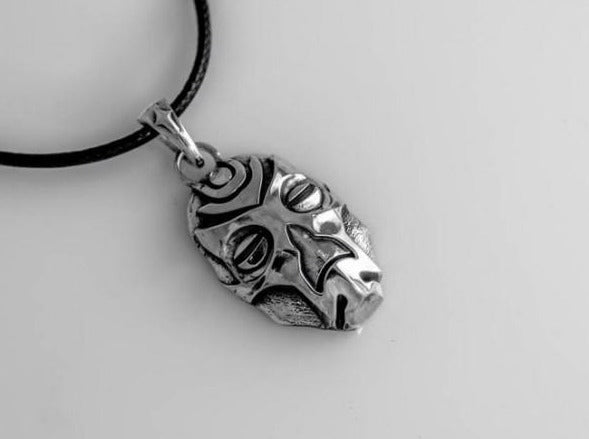 {{jewelry_for_geeks}} - {{ GameFanCraft}} Pendant Silver Dragon Priest mask pendant
