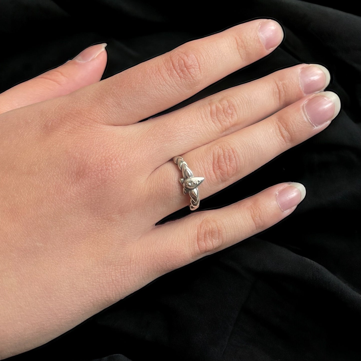 Frieren Mirrored Lotus Ring