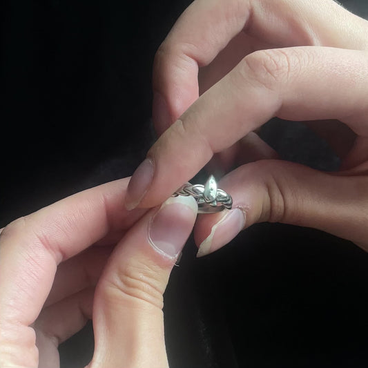 Frieren Mirrored Lotus Ring