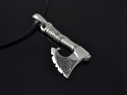{{jewelry_for_geeks}} - {{ GameFanCraft}} Pendant Silver Celtic Axe pendant