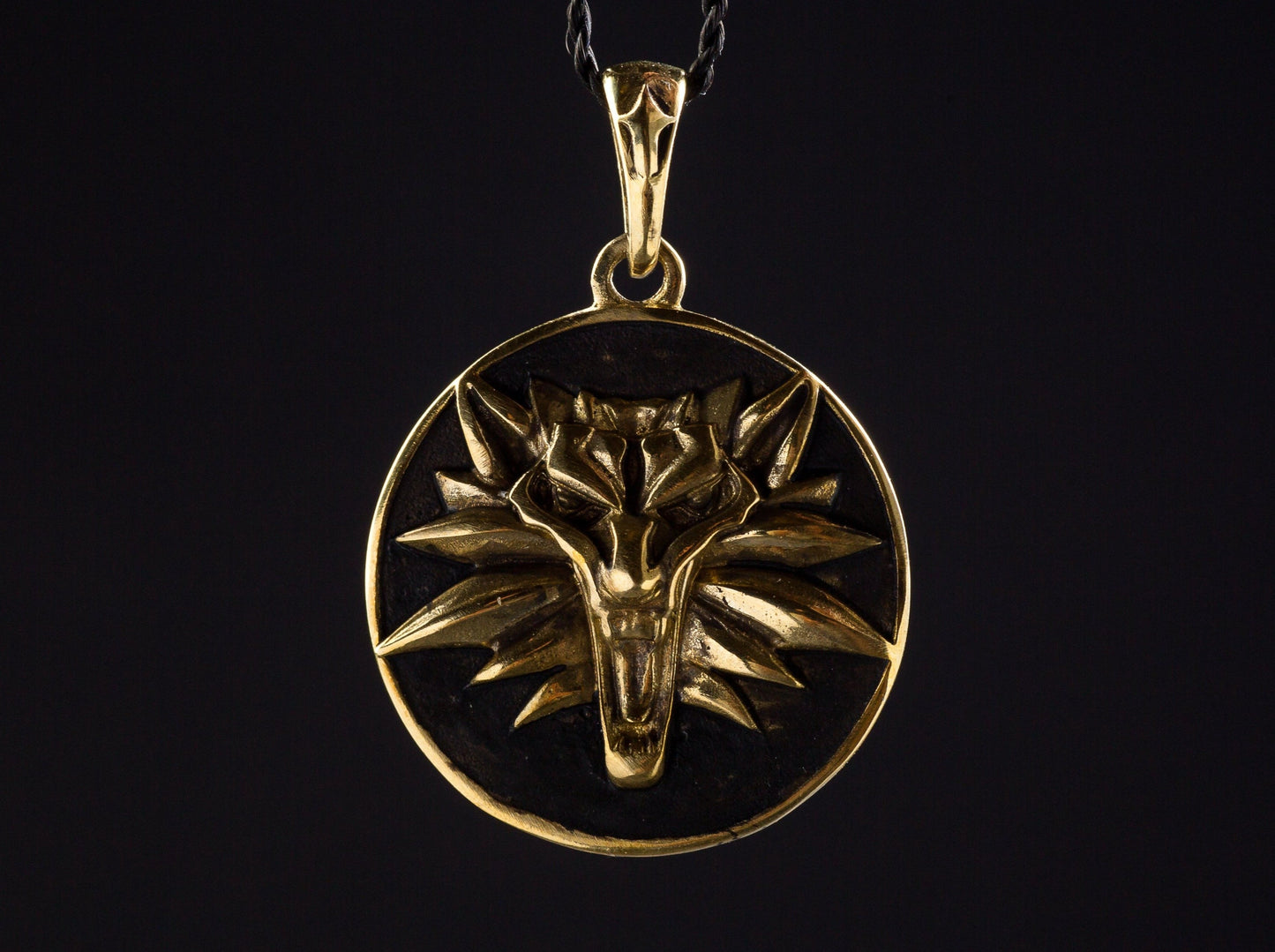 {{jewelry_for_geeks}} - {{ GameFanCraft}} Pendant Brass Witcher Wolf head medallion