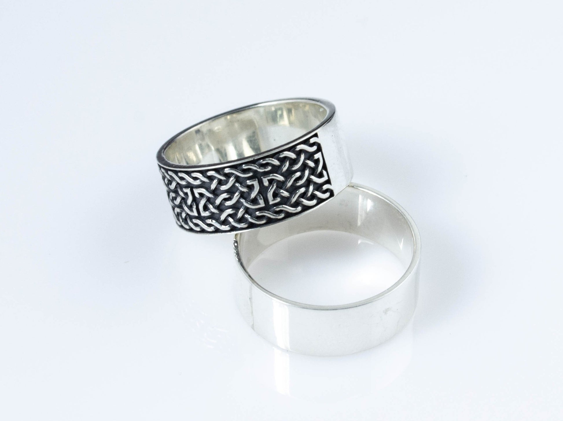 {{jewelry_for_geeks}} - {{ GameFanCraft}} Ring Silver Celtic Knot Triquetra Ring