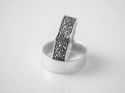 {{jewelry_for_geeks}} - {{ GameFanCraft}} Ring Silver Scandinavian ring with mysterious symbols