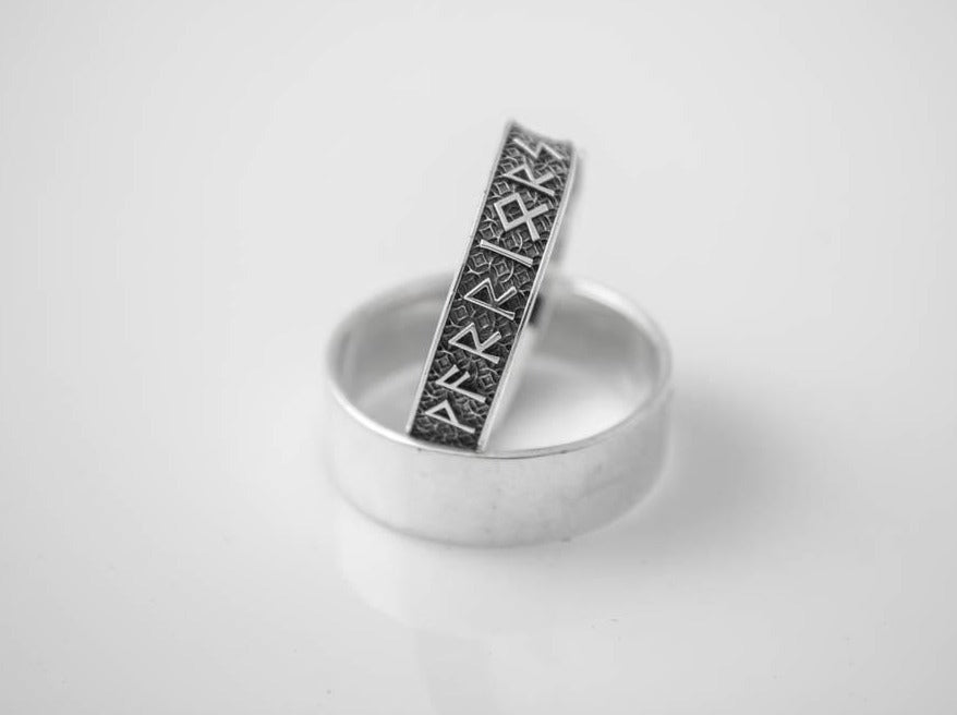 {{jewelry_for_geeks}} - {{ GameFanCraft}} Ring Silver ring with Scandinavian runes