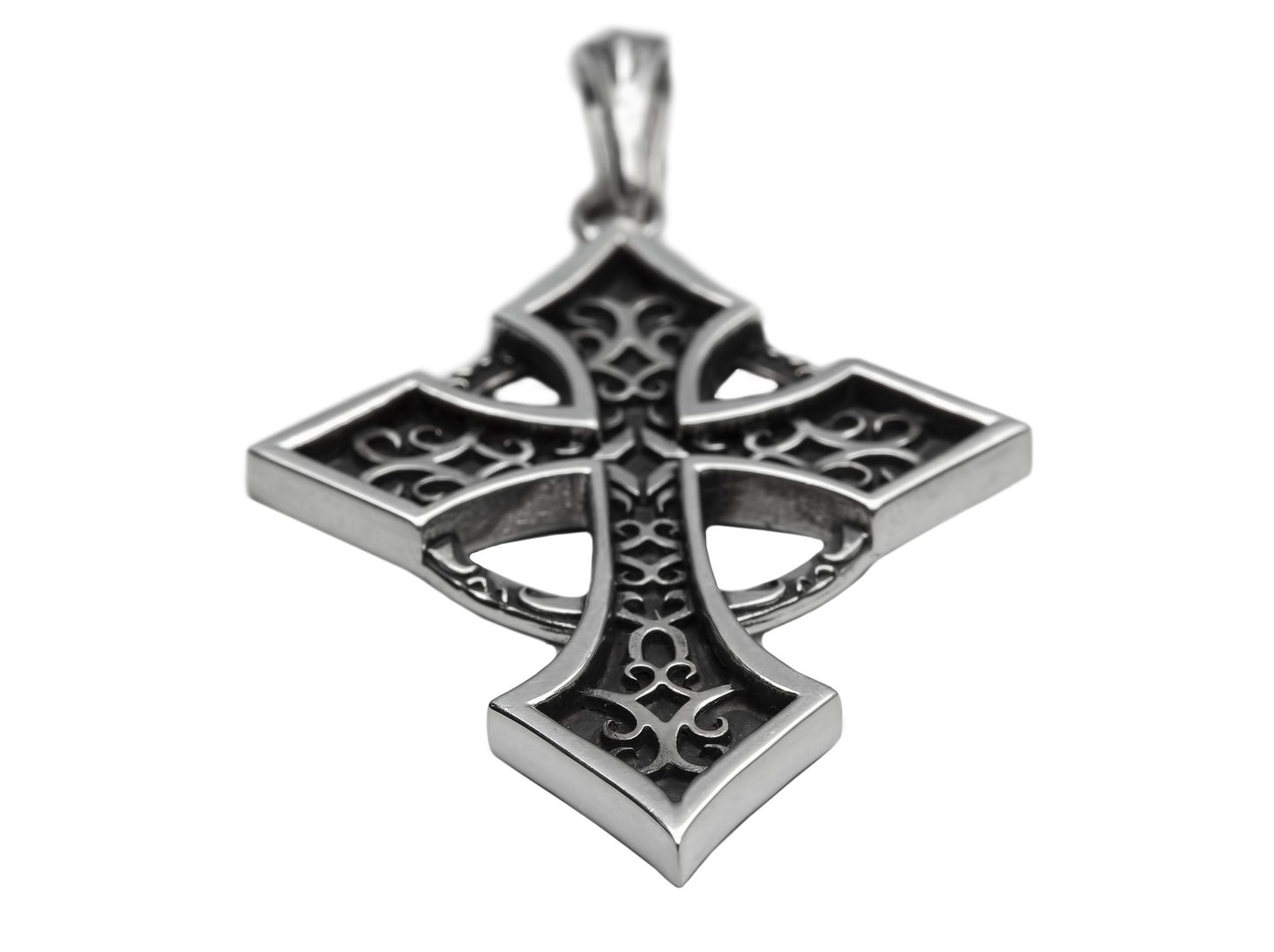 {{jewelry_for_geeks}} - {{ GameFanCraft}} Pendant Silver Celtic cross pendant