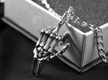 {{jewelry_for_geeks}} - {{ GameFanCraft}} Pendant Silver Skeleton Finger Pendant