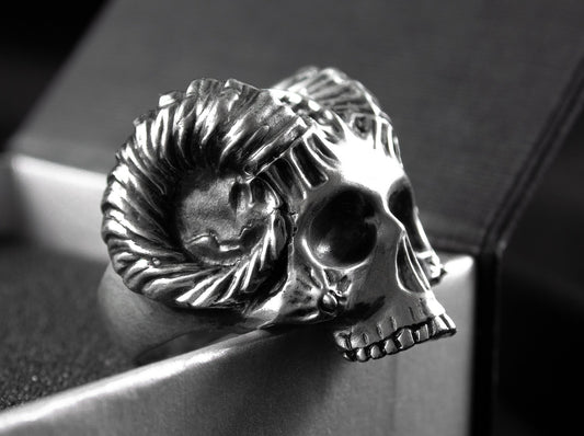 {{jewelry_for_geeks}} - {{ GameFanCraft}} Ring Silver Horned Demon Skull ring